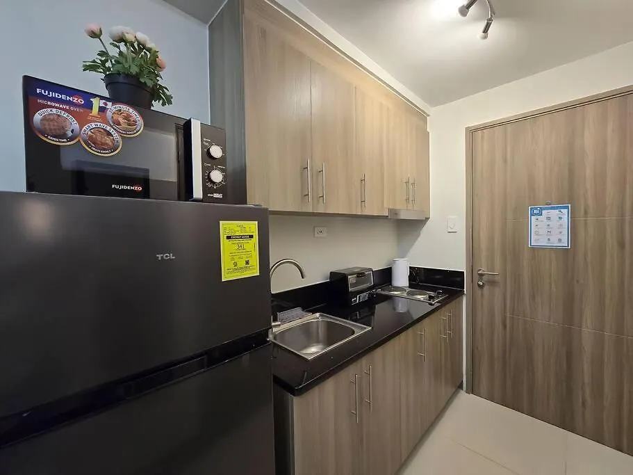 1Br Unit Condotel W Balcony Fame Residences - Fm45 Manila Apartment