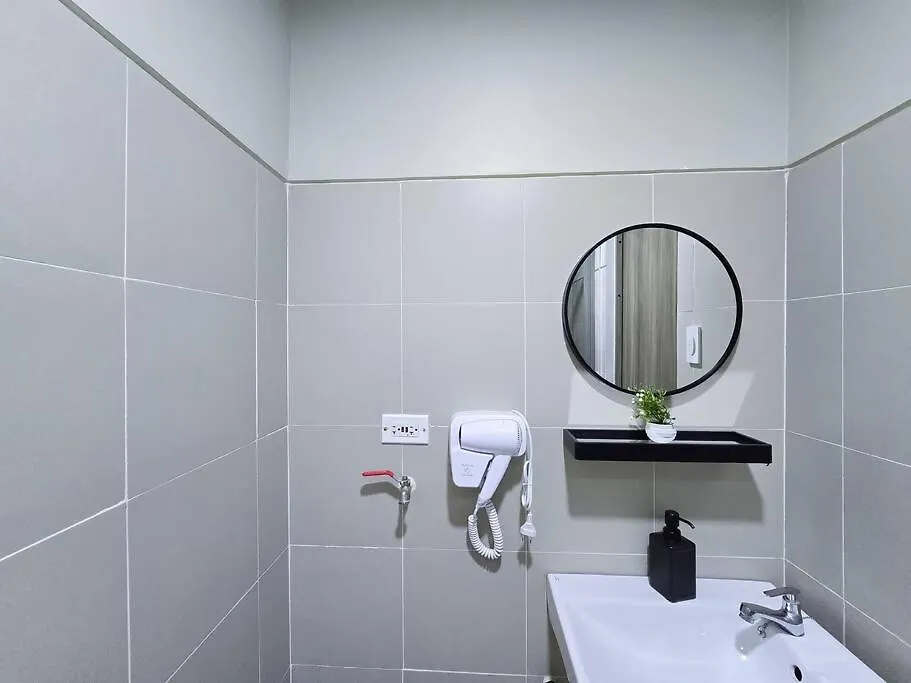 1Br Unit Condotel W Balcony Fame Residences - Fm45 Manila 0*,  Philippines