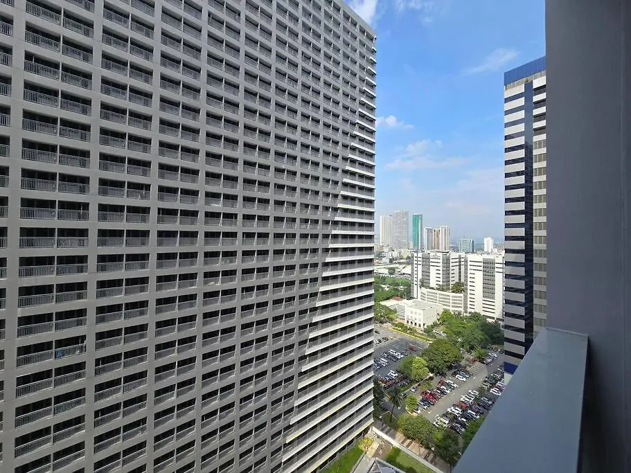 Apartment 1Br Unit Condotel W Balcony Fame Residences - Fm45 Manila